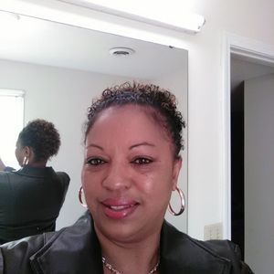 Meet your Posher, Shana